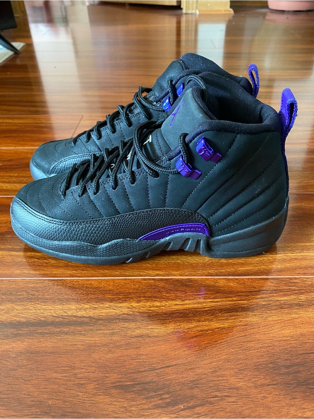 Jordan 12 Retro Dark Concord Black & Purple Sneakers 6 Youth Women 7.5